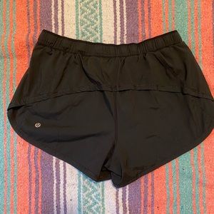 Black Vintage lululemon shorts sz 6